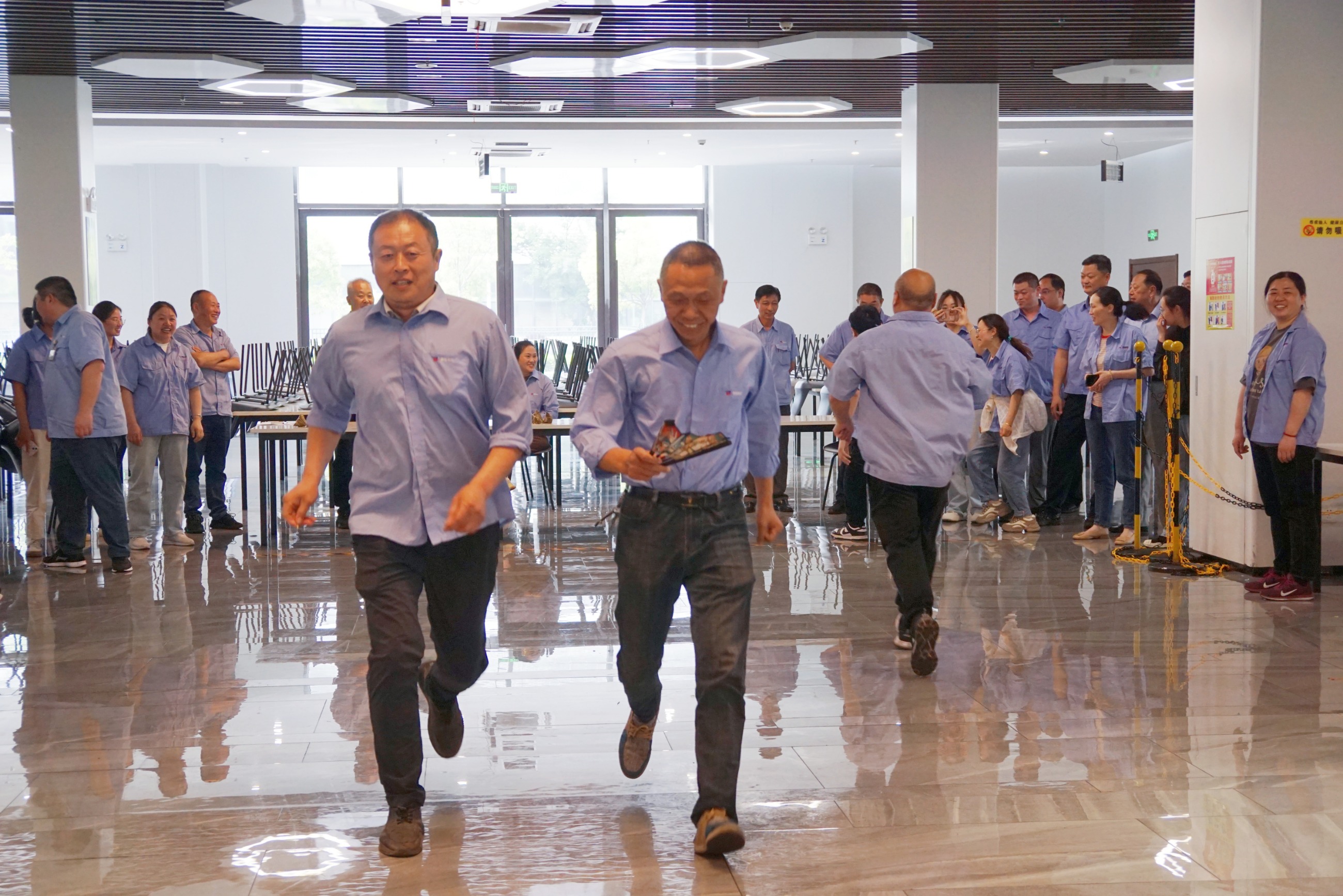 江蘇泰隆減速機(jī)(集團(tuán))股份有限公司 江蘇泰隆減速機(jī)(集團(tuán))股份有限公司